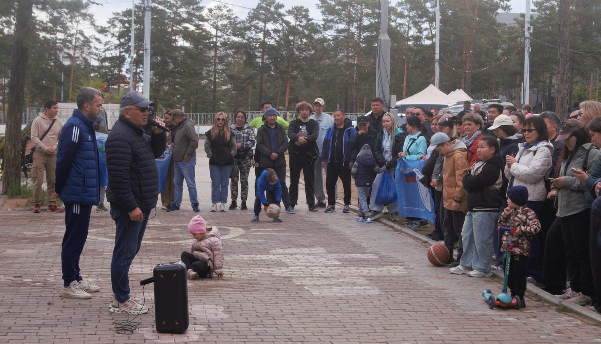 Три команды, пять видов спорта, одна победа: День здоровья в парке «Юбилейный»